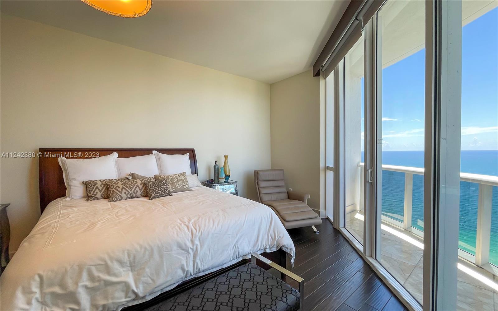 TDR TOWER III CONDO - Residential