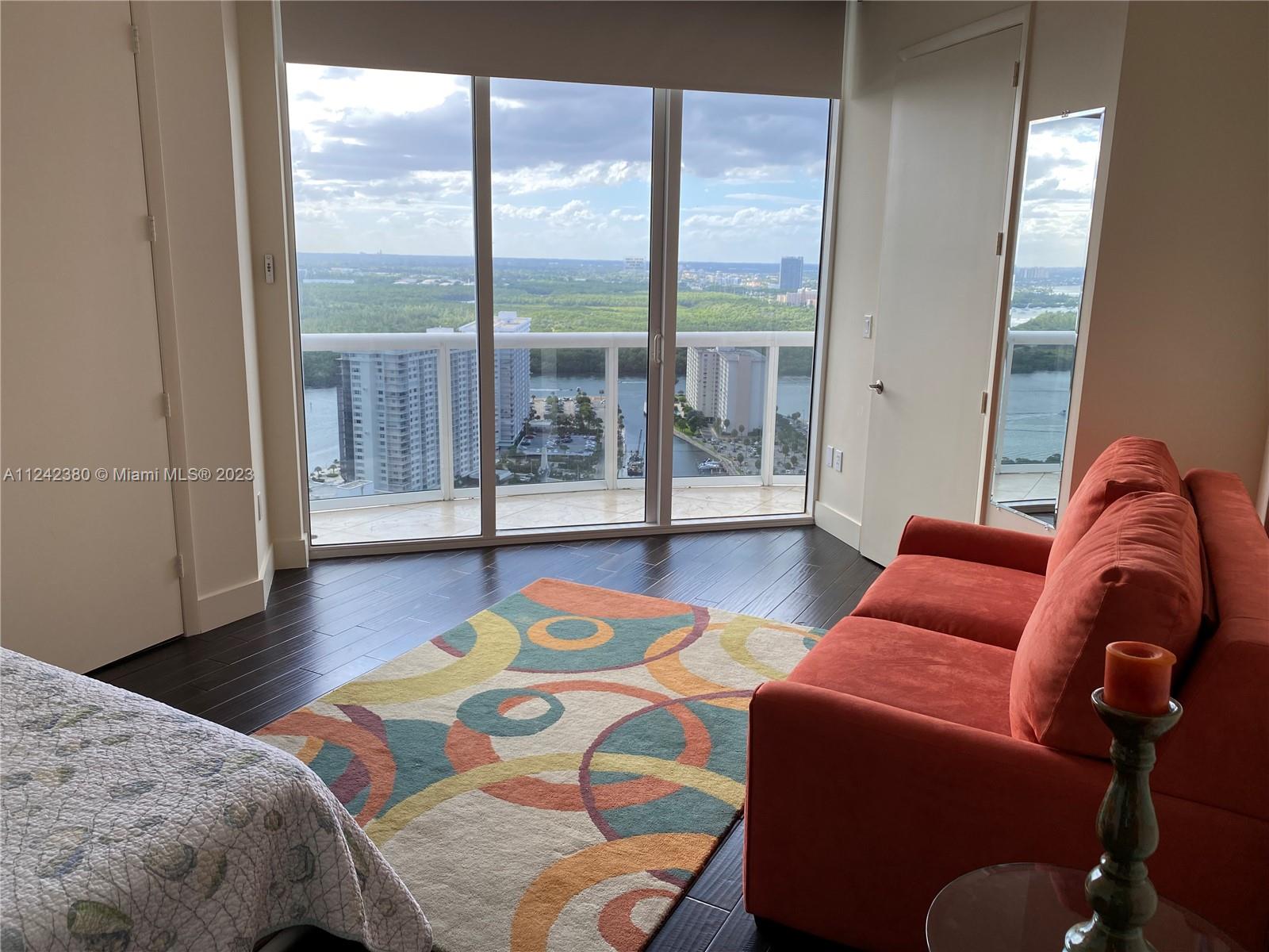 TDR TOWER III CONDO - Residential