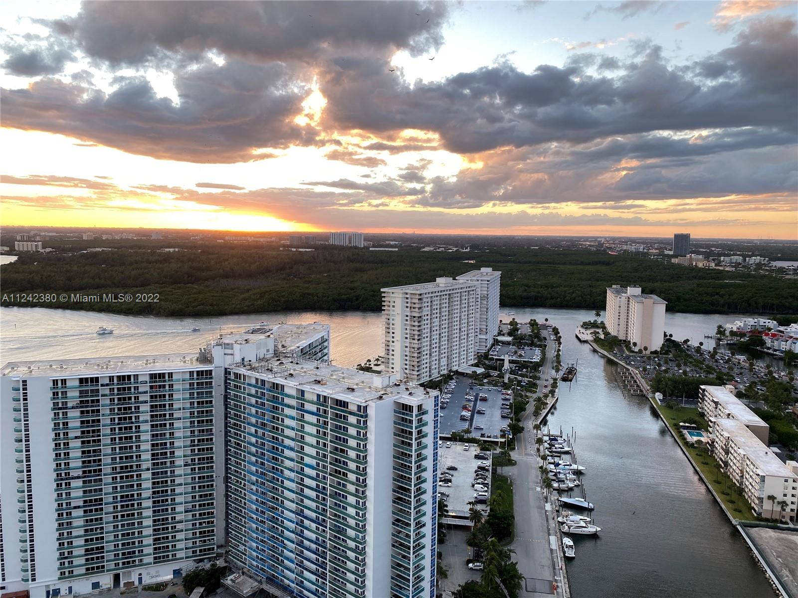 TDR TOWER III CONDO - Residential