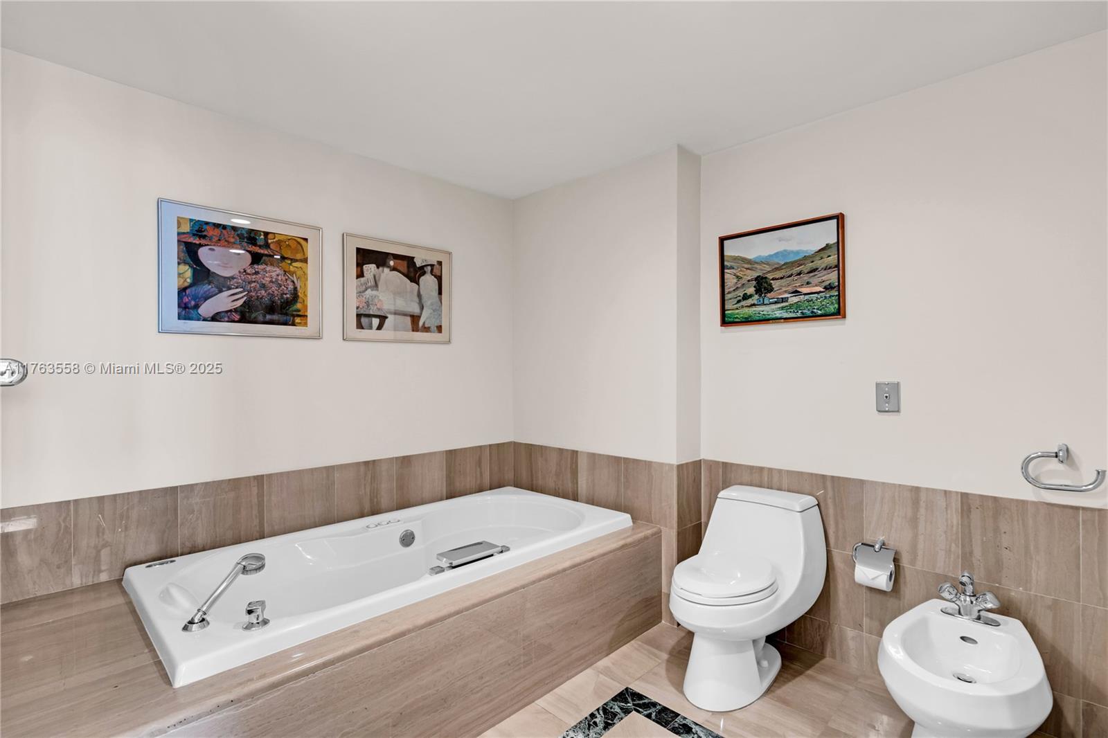 SANTA MARIA CONDO - Residential Lease