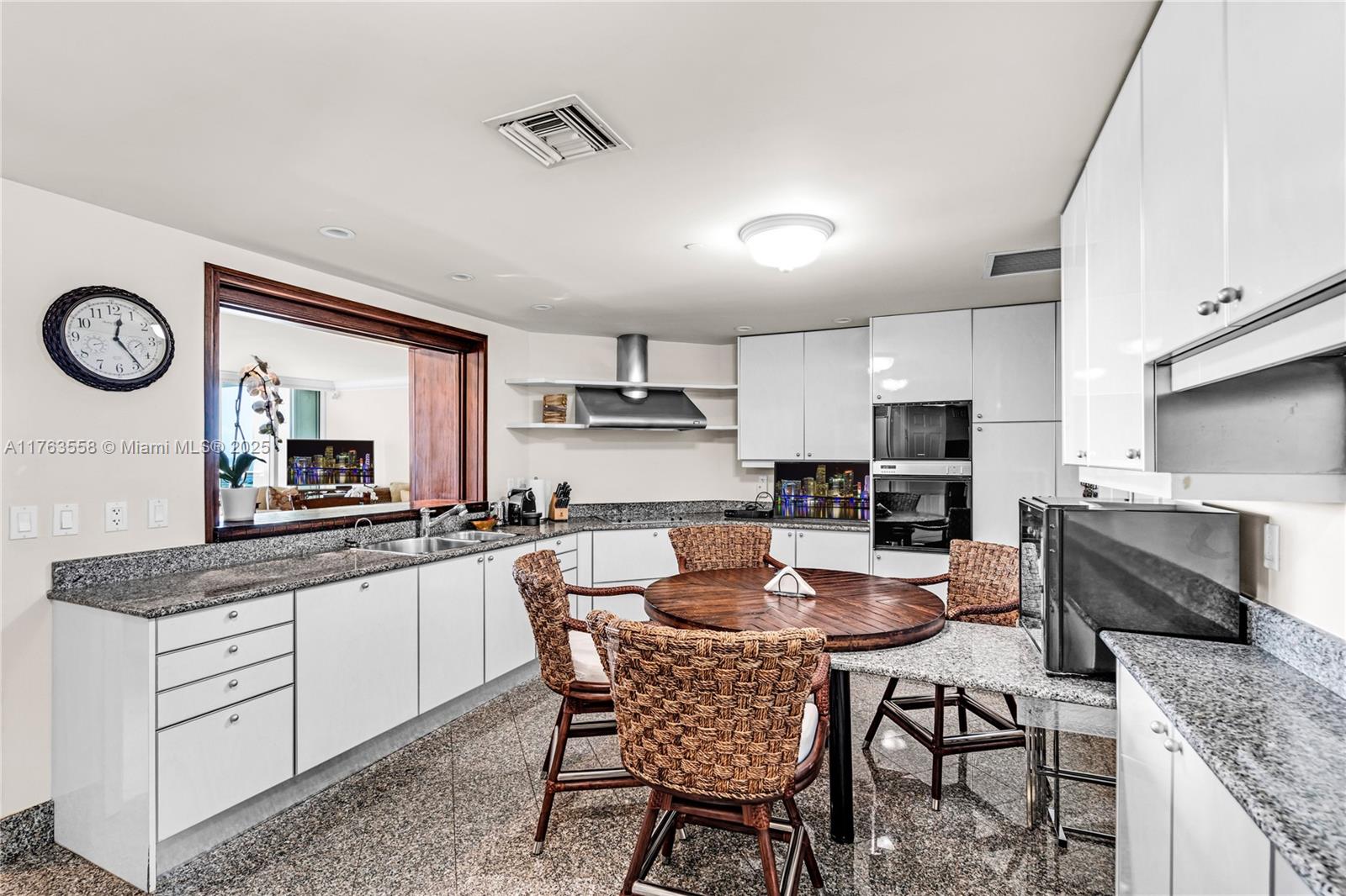 SANTA MARIA CONDO - Residential Lease