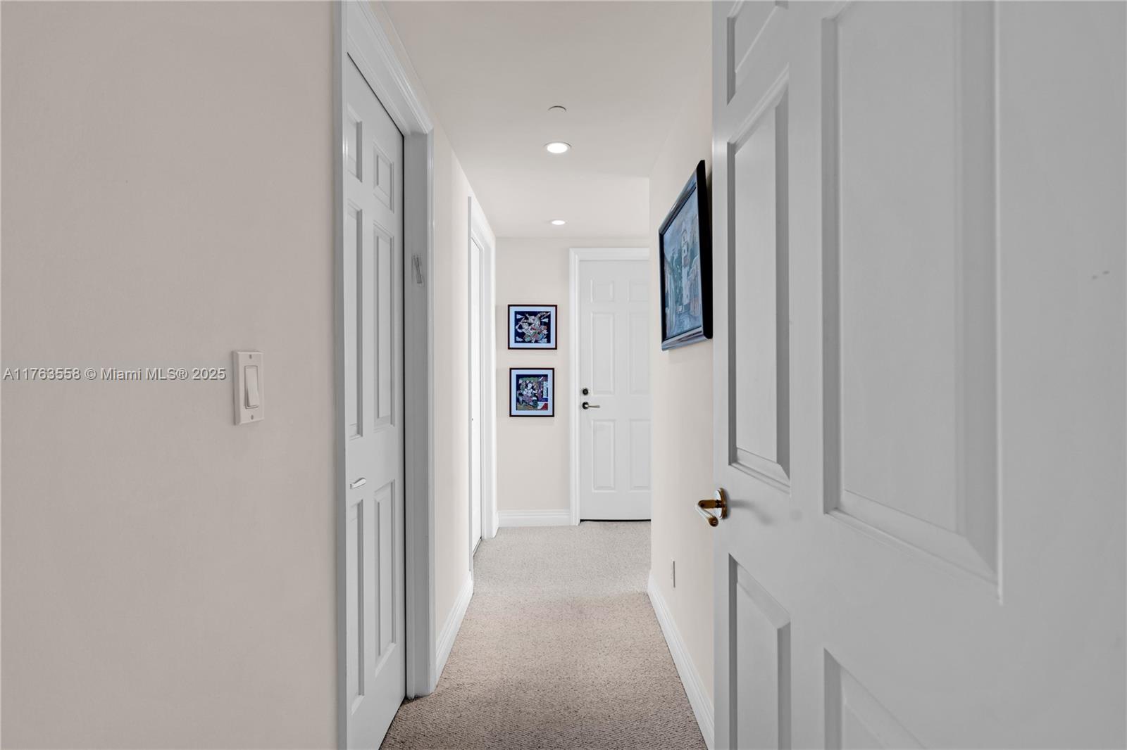 SANTA MARIA CONDO - Residential Lease