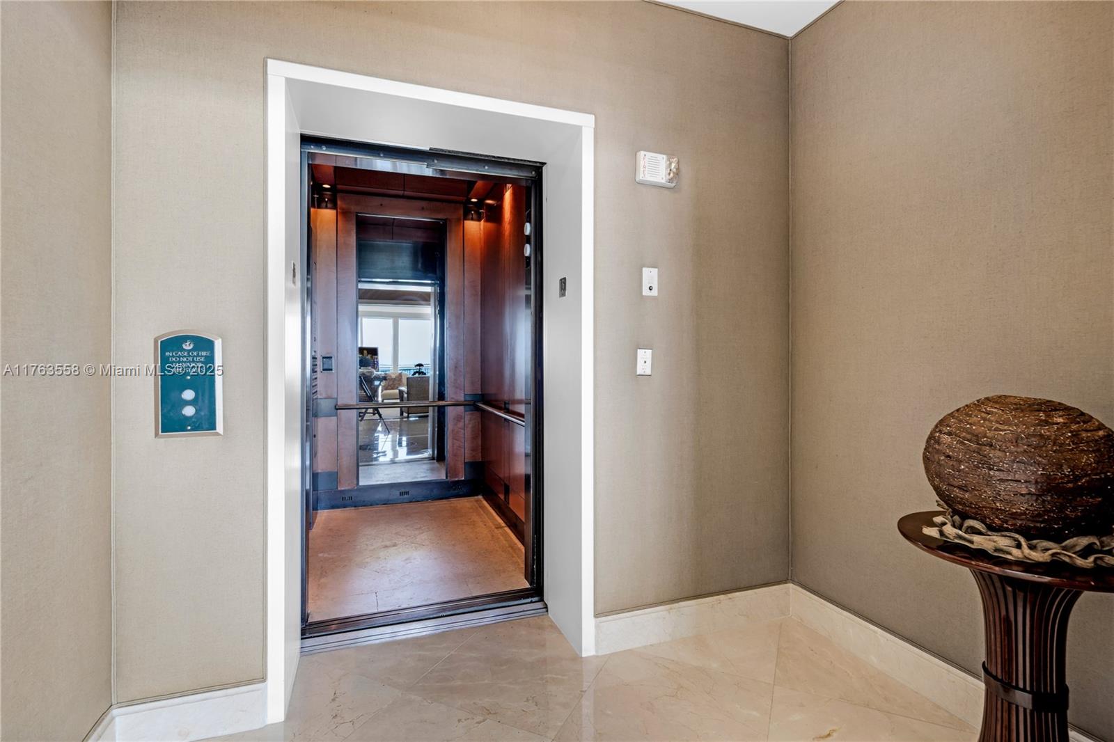 SANTA MARIA CONDO - Residential Lease