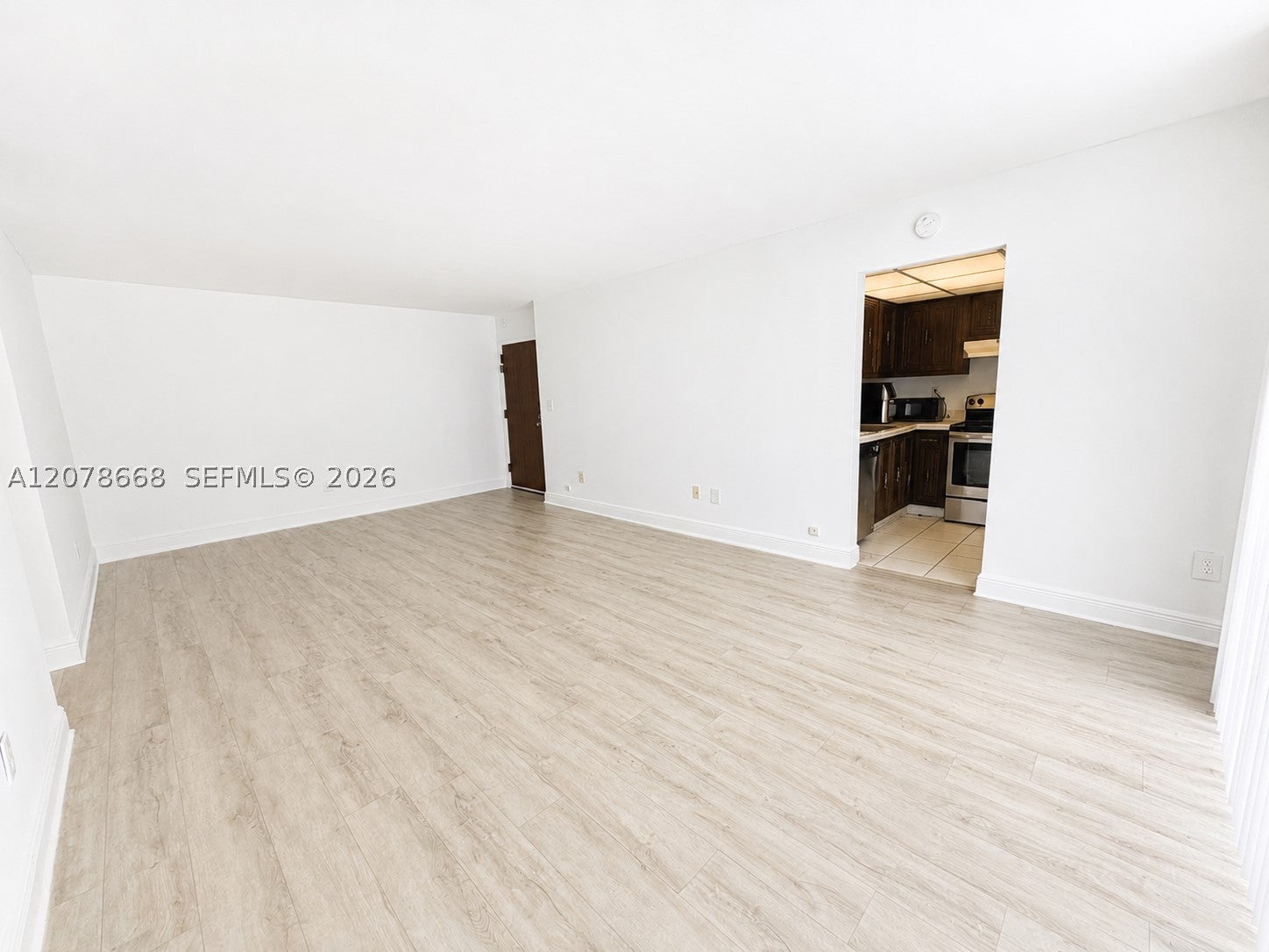486 NW 165th St Rd B-301