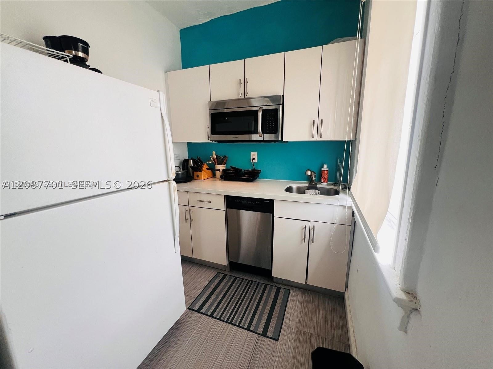 1611 Michigan Ave 24