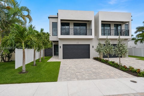 Photo of 1234 NE 17th Ter, Fort Lauderdale, FL 33304 (MLS # A12056577)