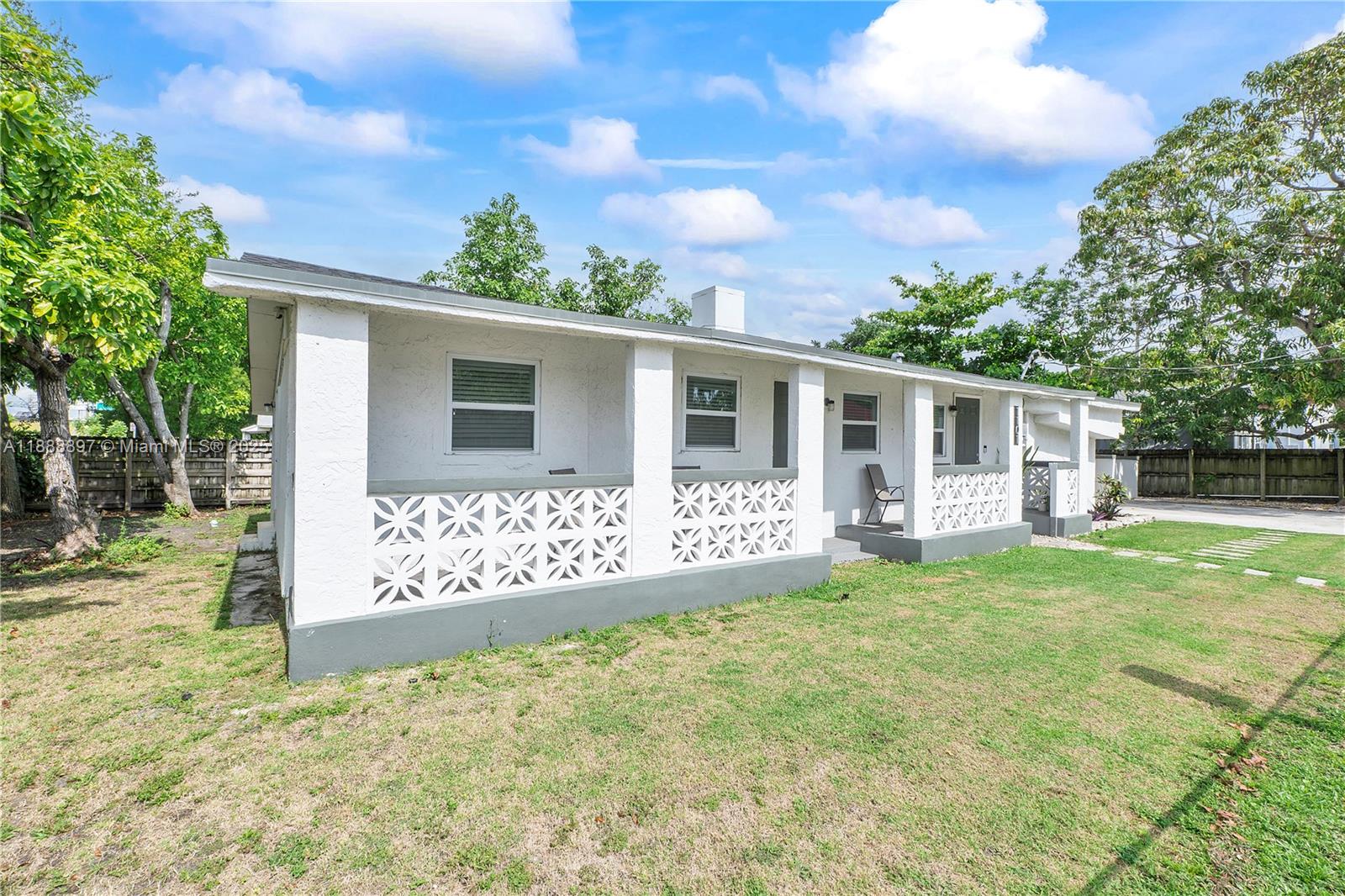 36TH ST MANOR - Residential