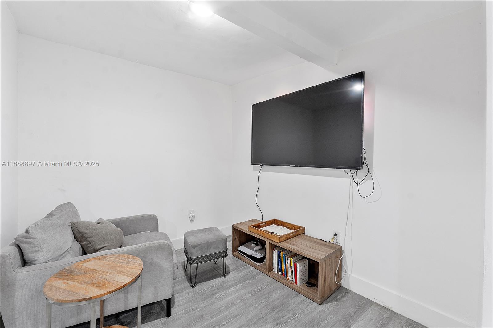 36TH ST MANOR - Residential