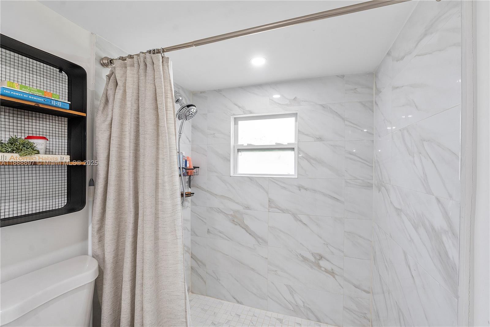 36TH ST MANOR - Residential