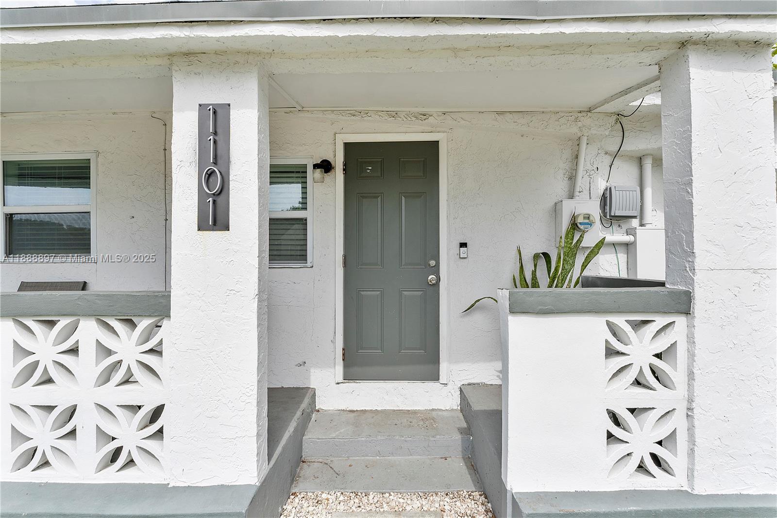 36TH ST MANOR - Residential