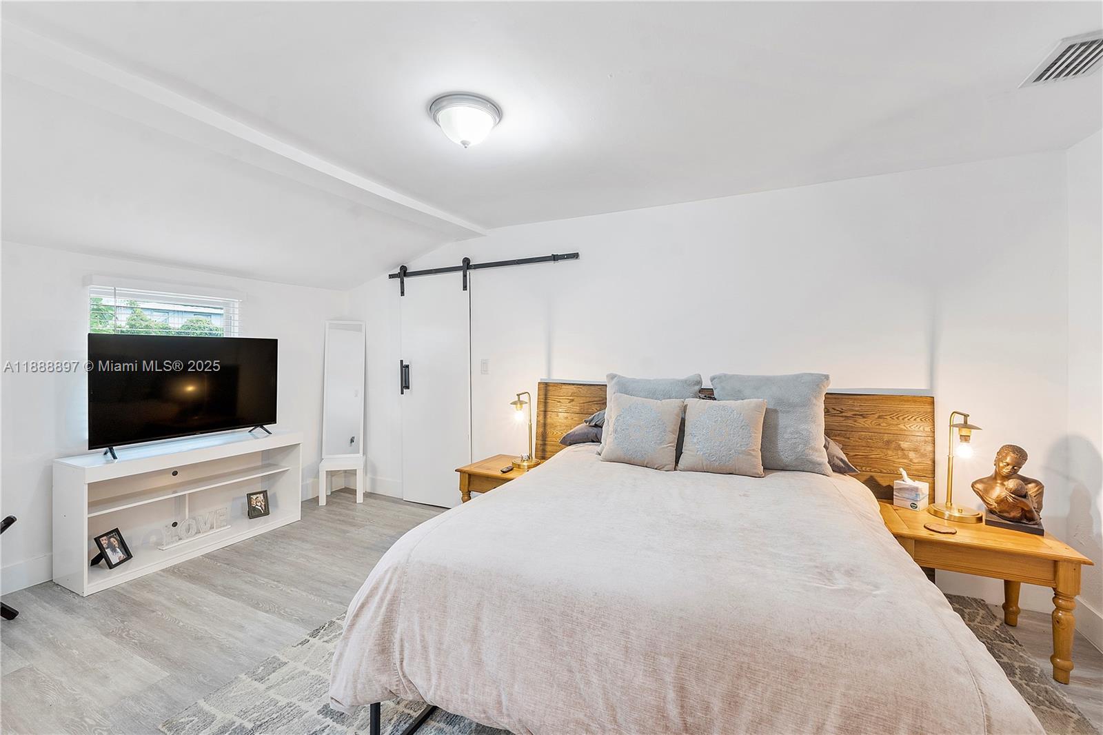 36TH ST MANOR - Residential