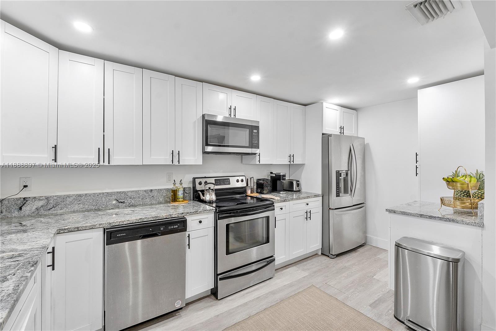1101 NW 40th St