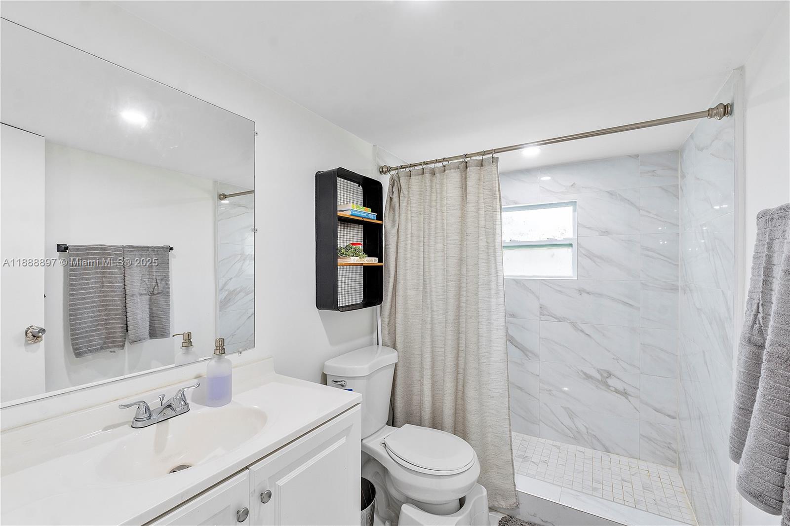 36TH ST MANOR - Residential