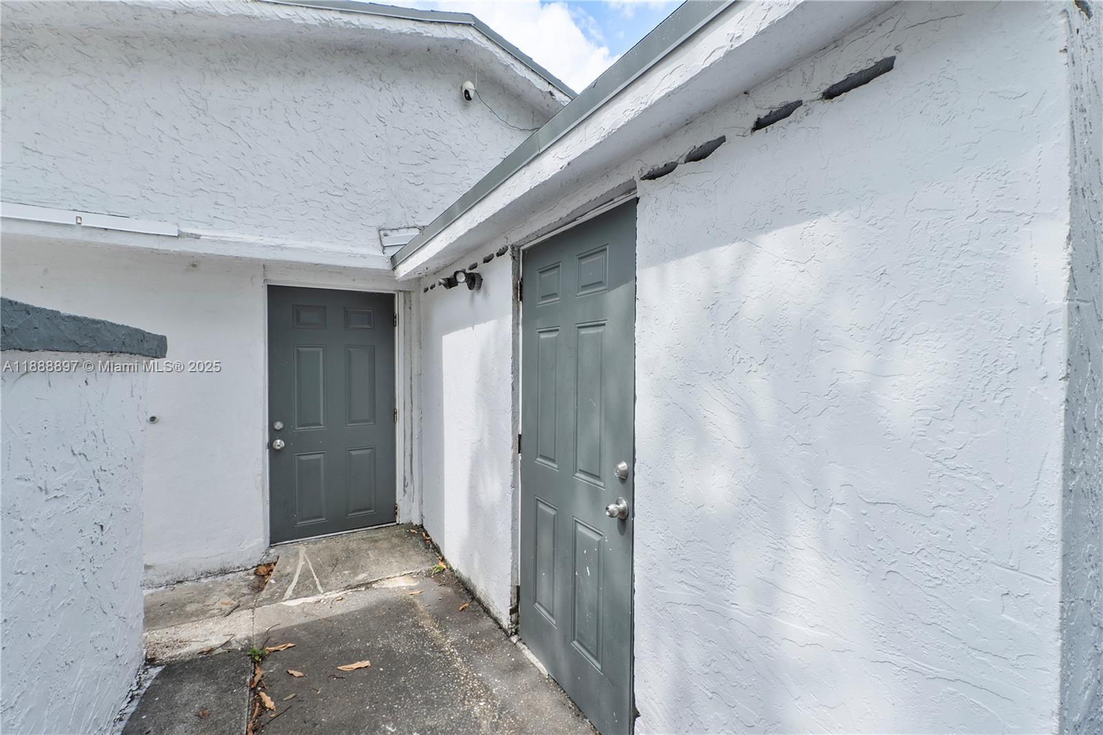 36TH ST MANOR - Residential