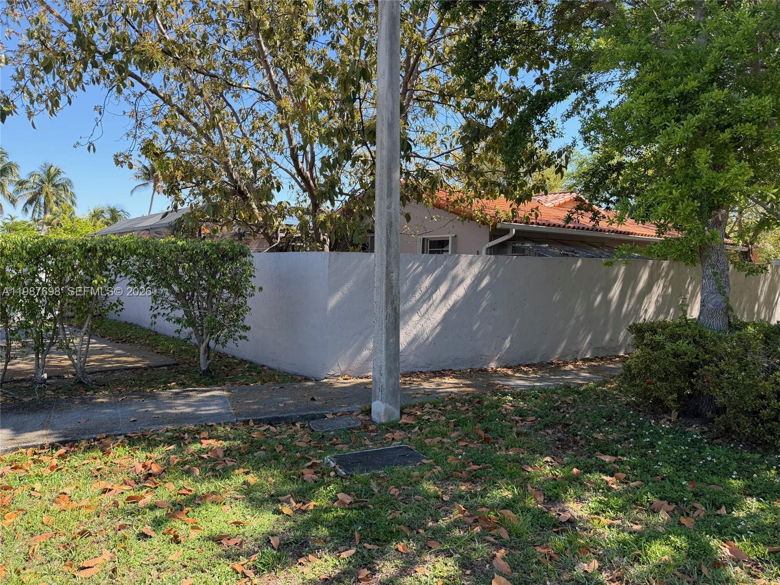 LAS PALMAS CONDO 9/5 - Residential