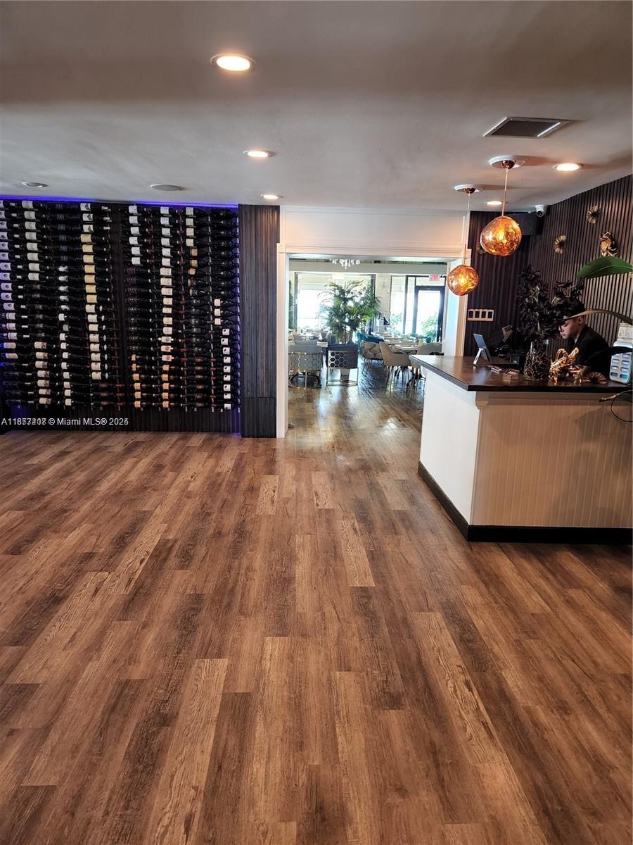 HEMISPHERES CONDO OCEAN SO - Residential Lease