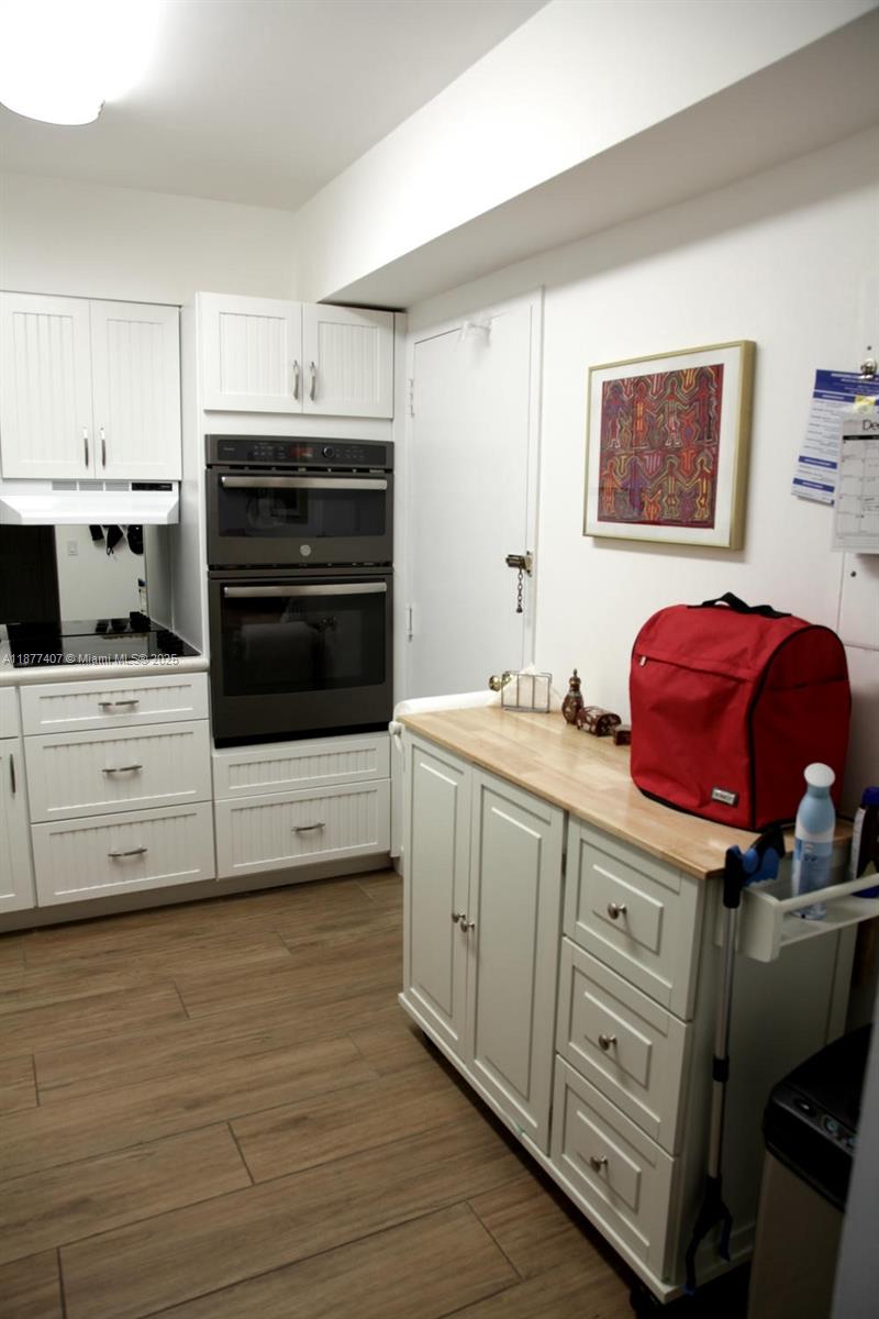 HEMISPHERES CONDO OCEAN SO - Residential Lease