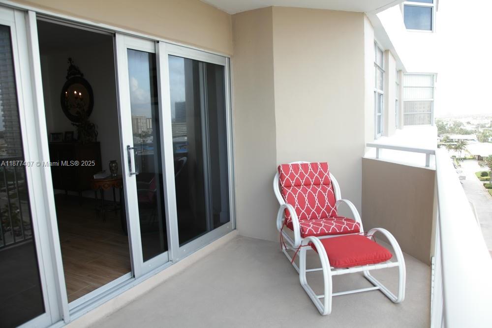 HEMISPHERES CONDO OCEAN SO - Residential Lease