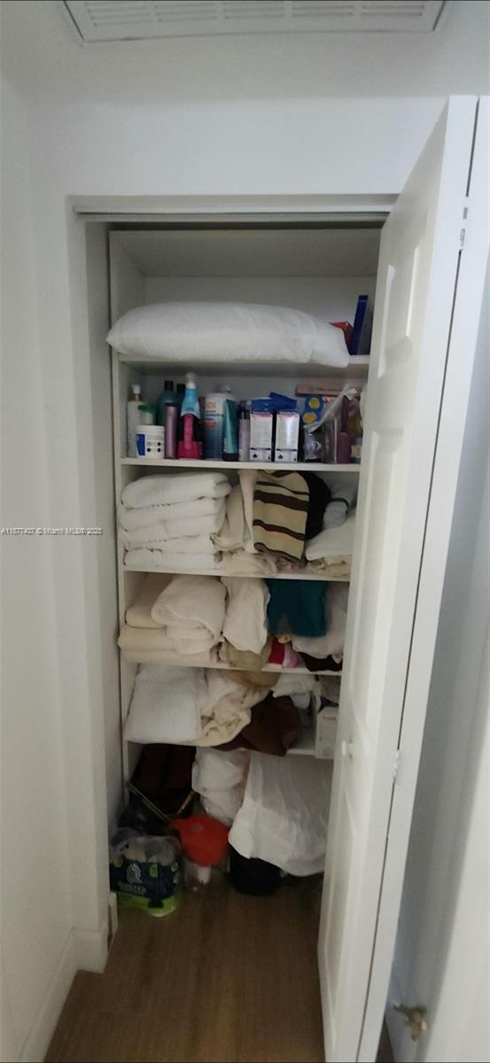 HEMISPHERES CONDO OCEAN SO - Residential Lease