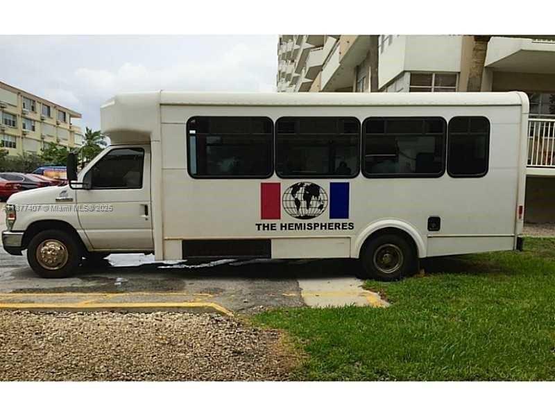 HEMISPHERES CONDO OCEAN SO - Residential Lease