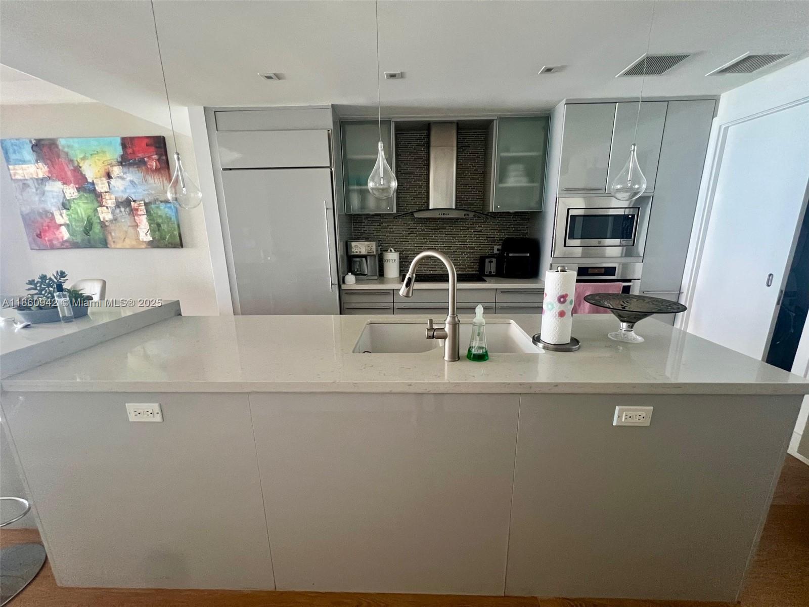 MOSAIC ON MIAMI BEACH - Residential Lease