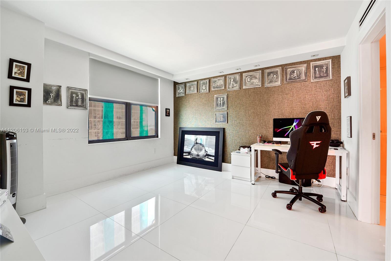 BALMORAL CONDO - Residential