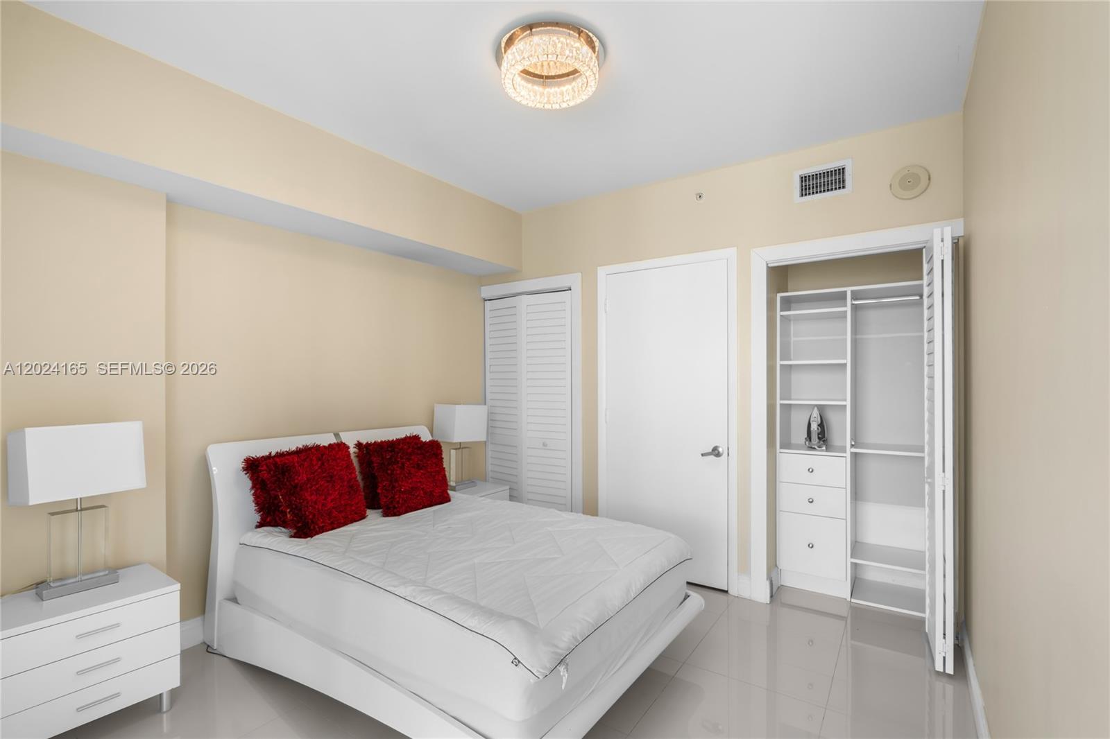 WIND CONDO - Residential