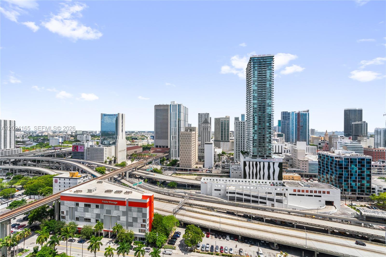WIND CONDO - Residential