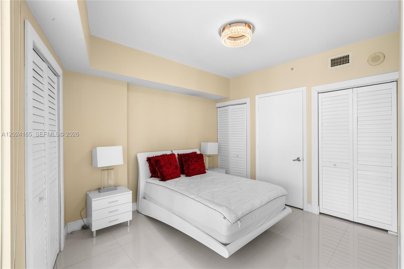 WIND CONDO - Residential