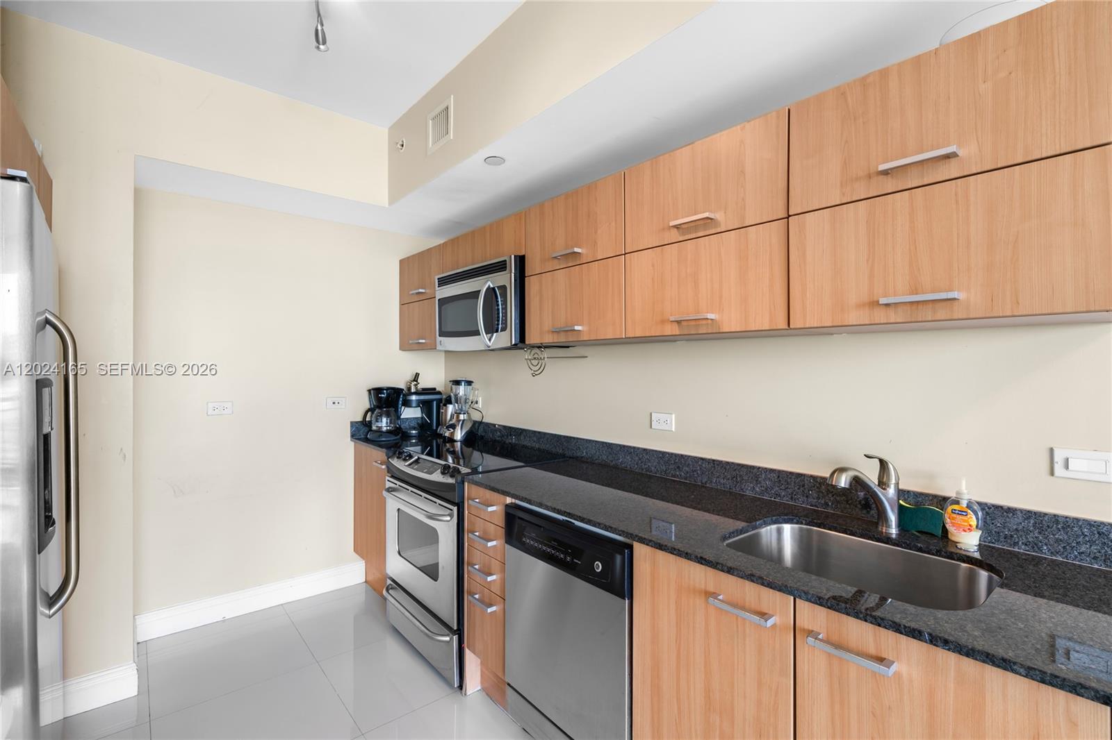 WIND CONDO - Residential