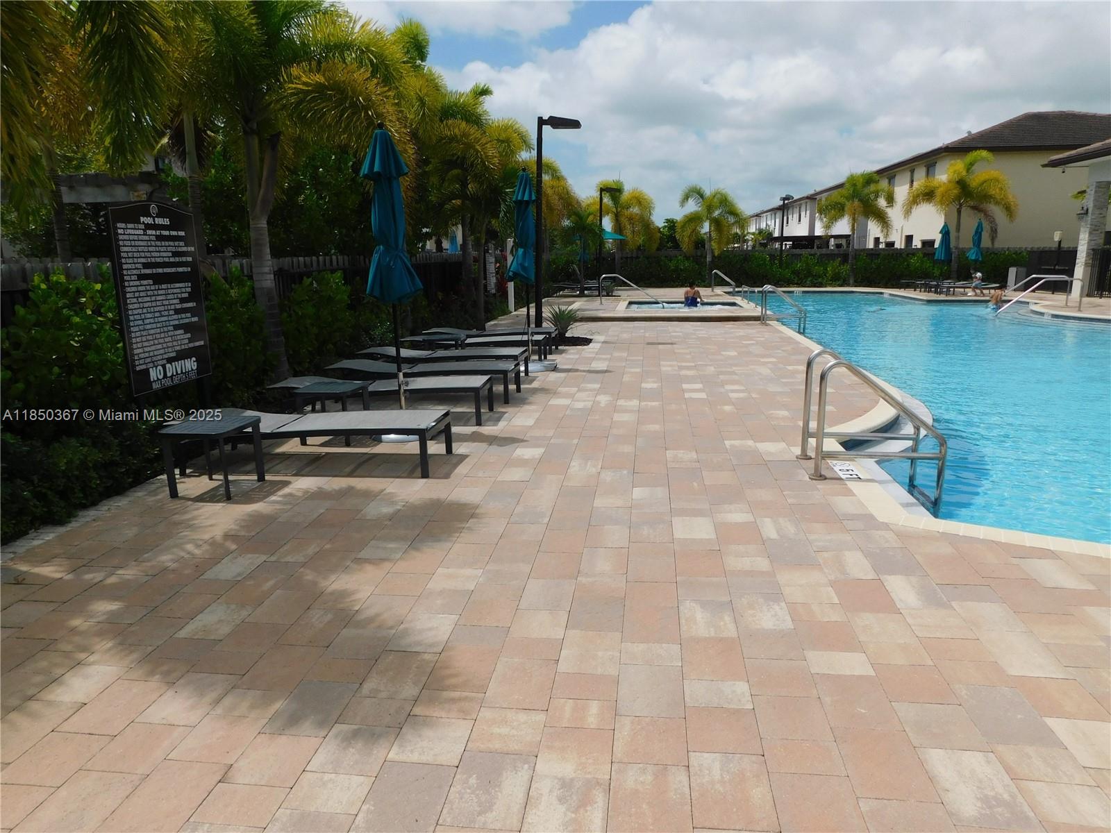 ALLAPATTAH GDNS - Residential