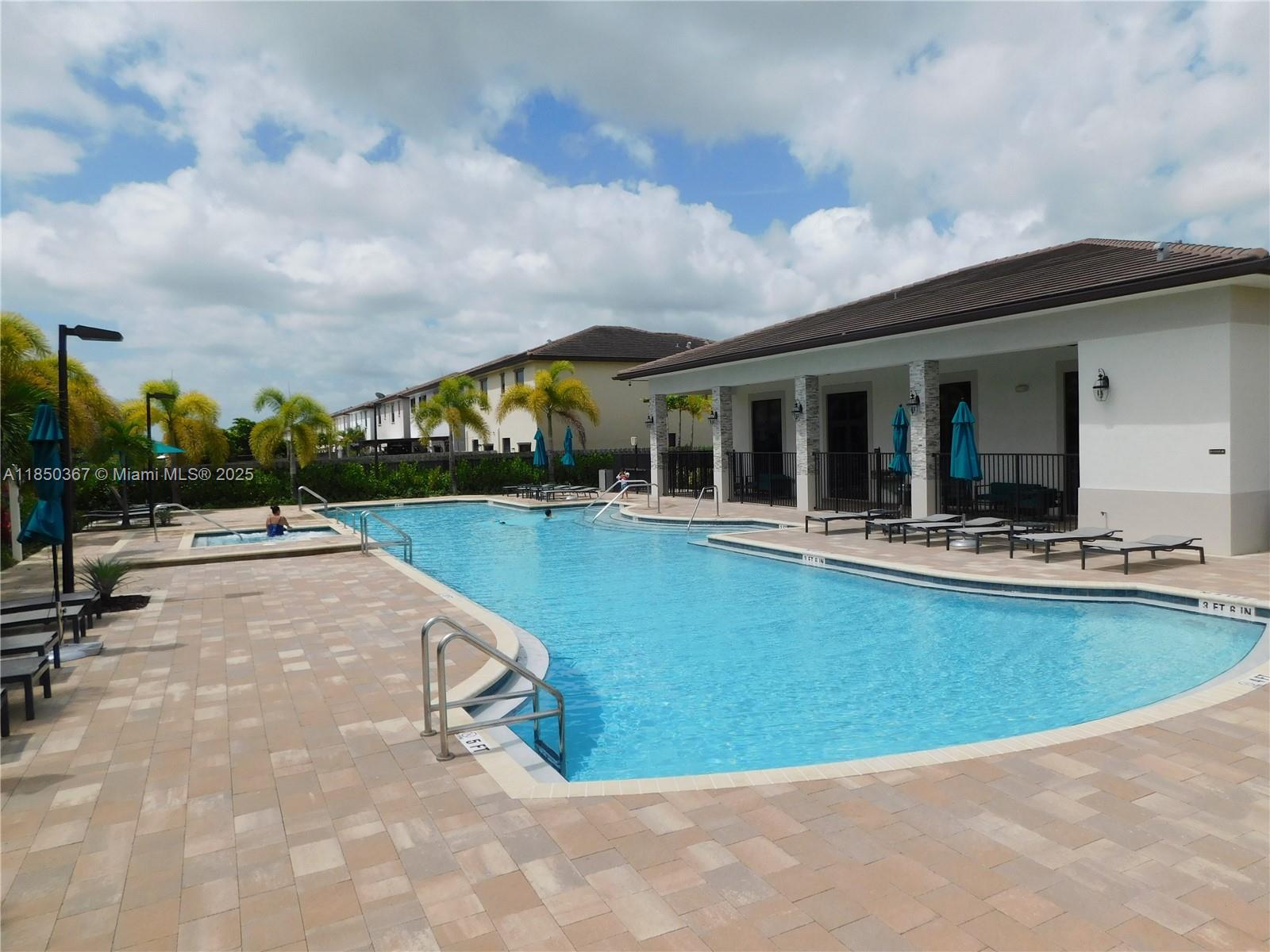 ALLAPATTAH GDNS - Residential