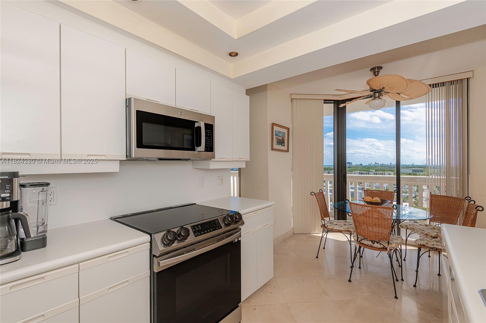 2000 ISL BLVD WILLIAMS IS - Residential Lease