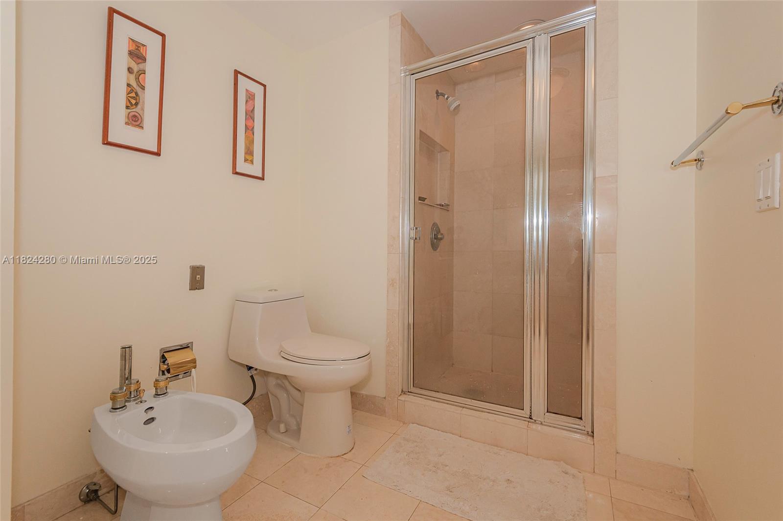 2000 ISL BLVD WILLIAMS IS - Residential Lease