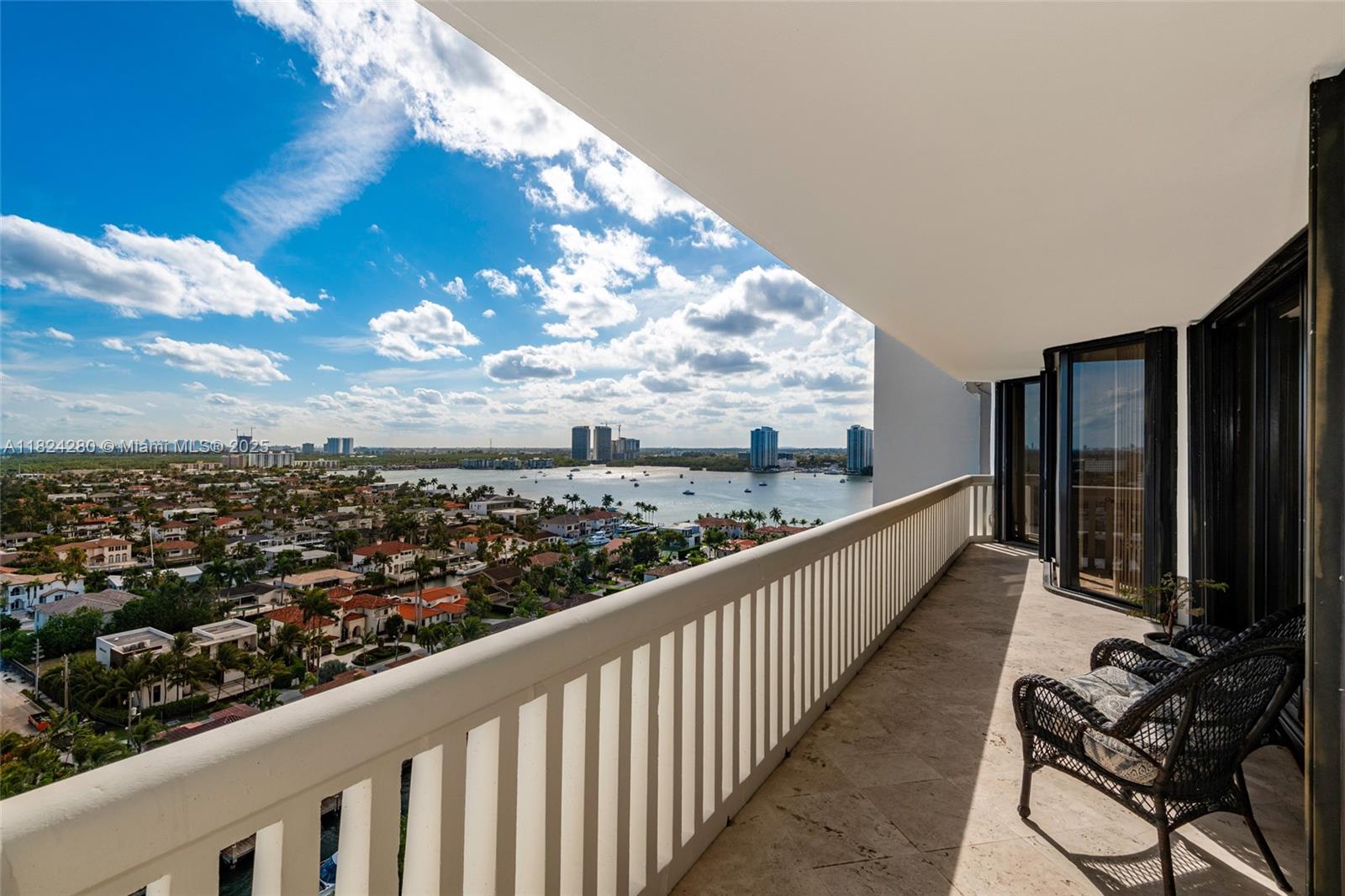 2000 ISL BLVD WILLIAMS IS - Residential Lease