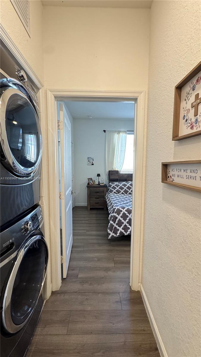 PRINCETON - Residential