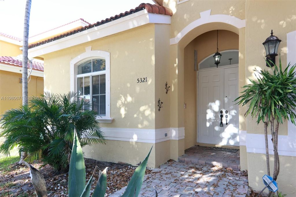 Photo of 5321 SW 130th Ter, Miramar, FL 33027 (MLS # A11980671)