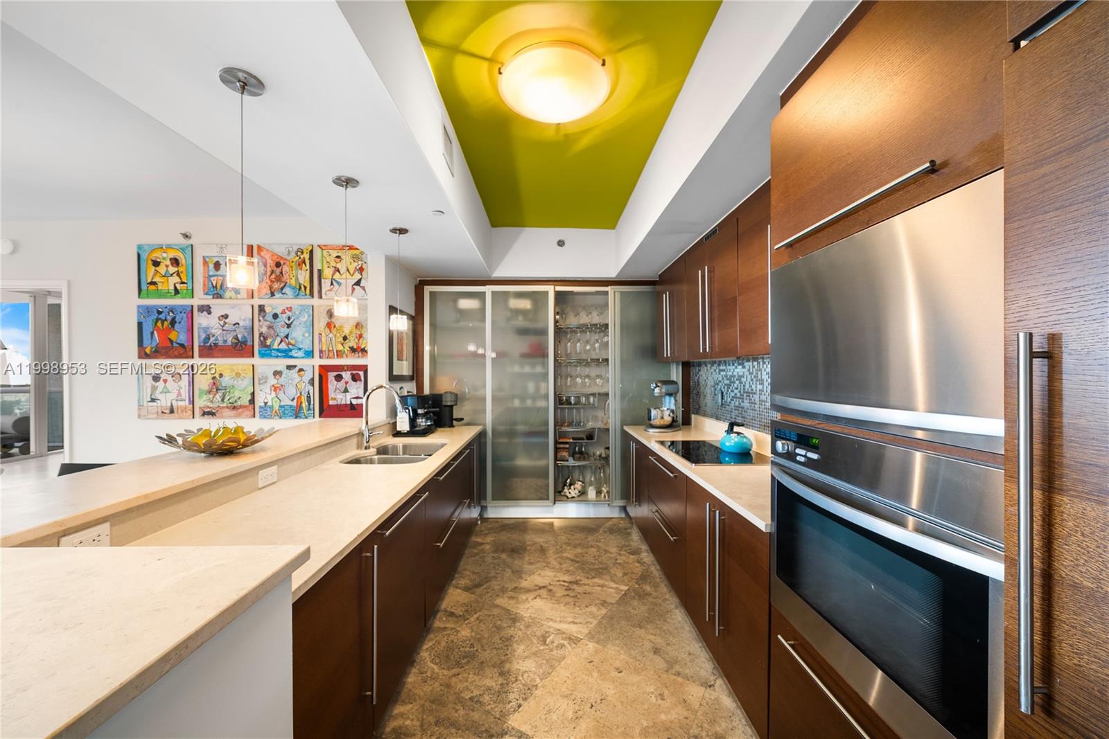 ICON CONDO - Residential Lease