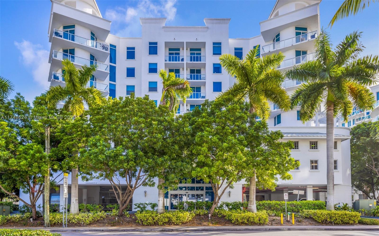 Property for Sale at 3030 Ne 188th St 602, Aventura, Miami-Dade County, Florida - Bedrooms: 3 
Bathrooms: 3  - $870,000