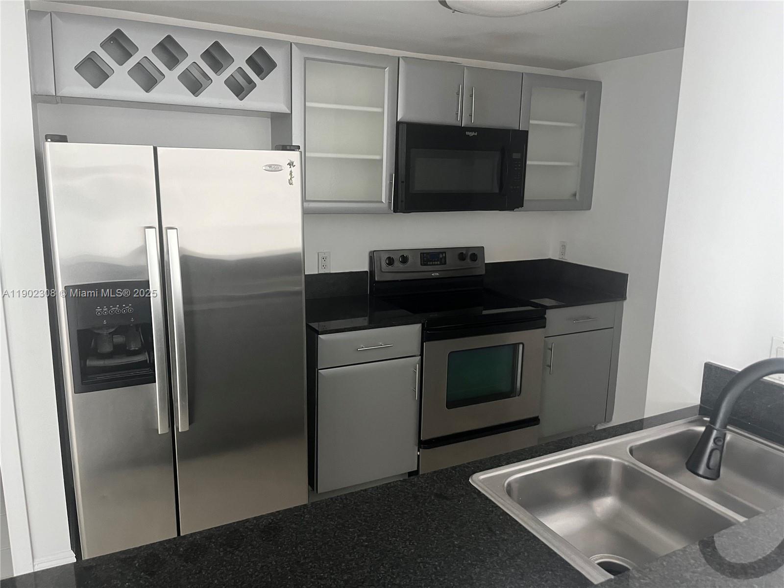 TERRAZAS RIVERPARK VILLAG - Residential