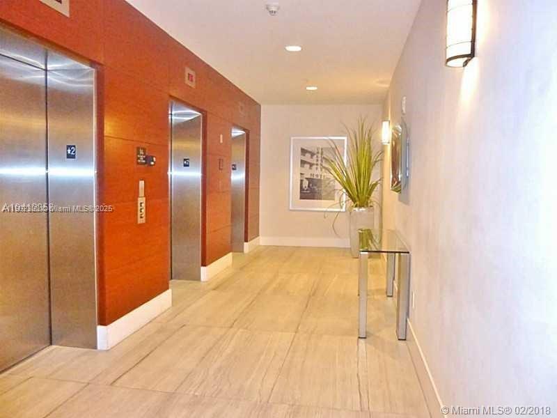 TERRAZAS RIVERPARK VILLAG - Residential