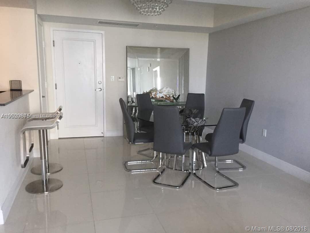 TERRAZAS RIVERPARK VILLAG - Residential