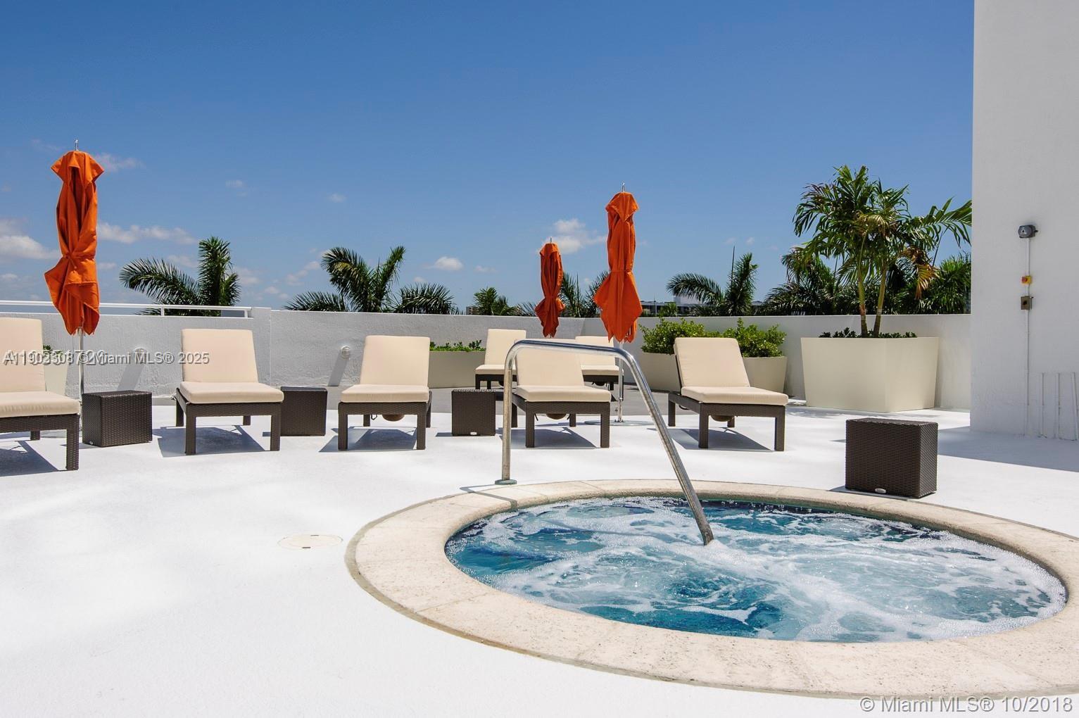 TERRAZAS RIVERPARK VILLAG - Residential
