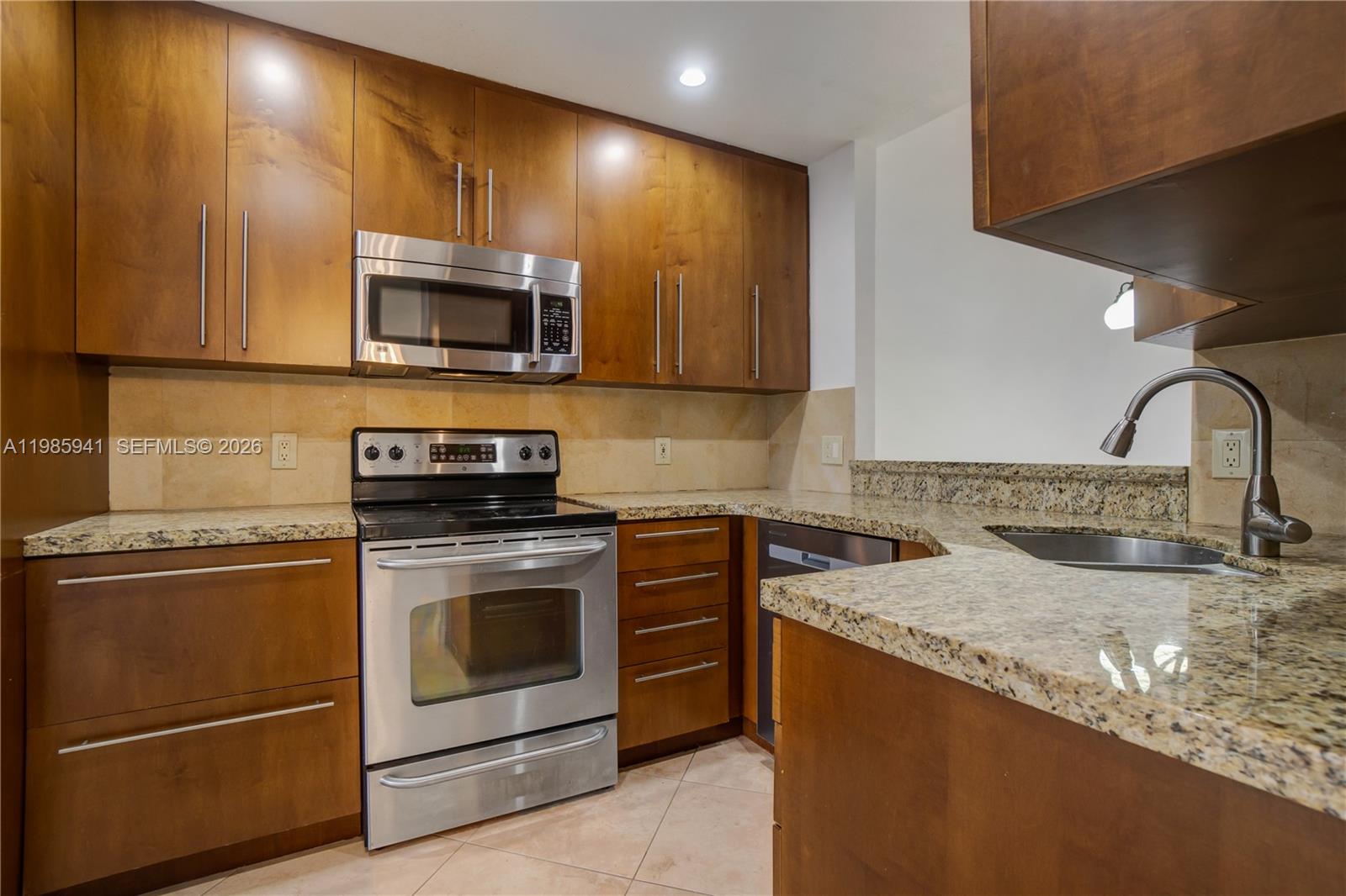 SHERBROOKE - Residential