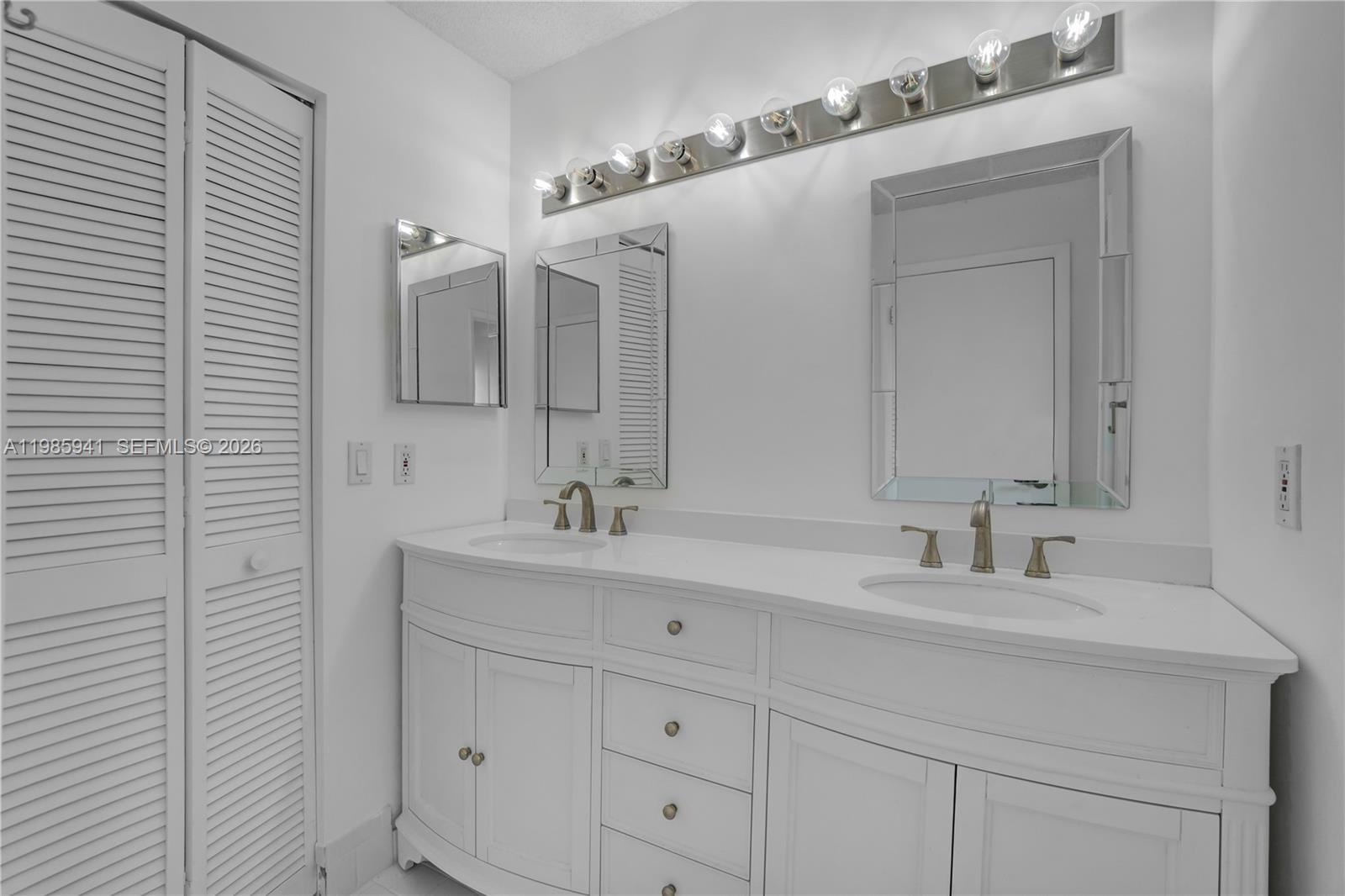 SHERBROOKE - Residential