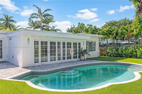 Single Family Residence in Miami Beach FL 345 Fairway Dr.jpg