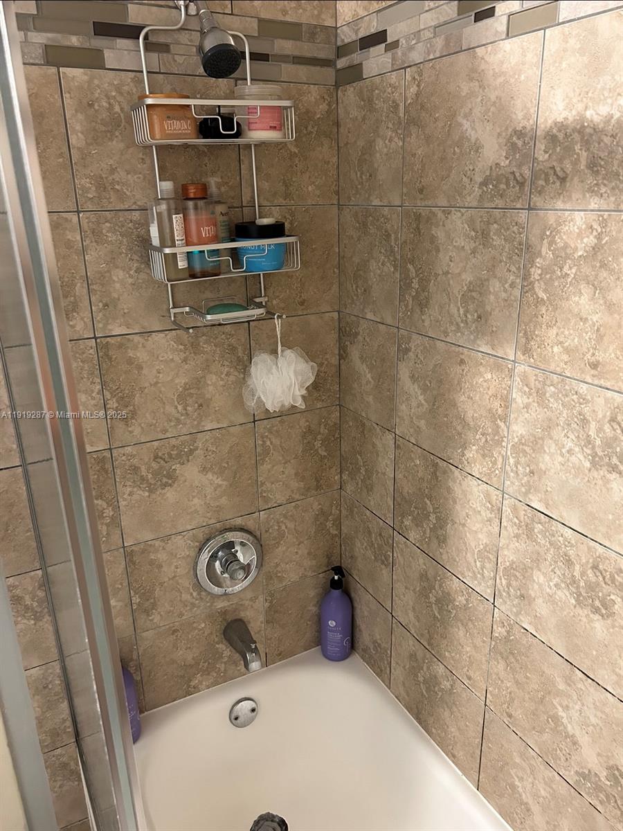 CORAL SPRINGS TOWER CLUB - Residential Lease