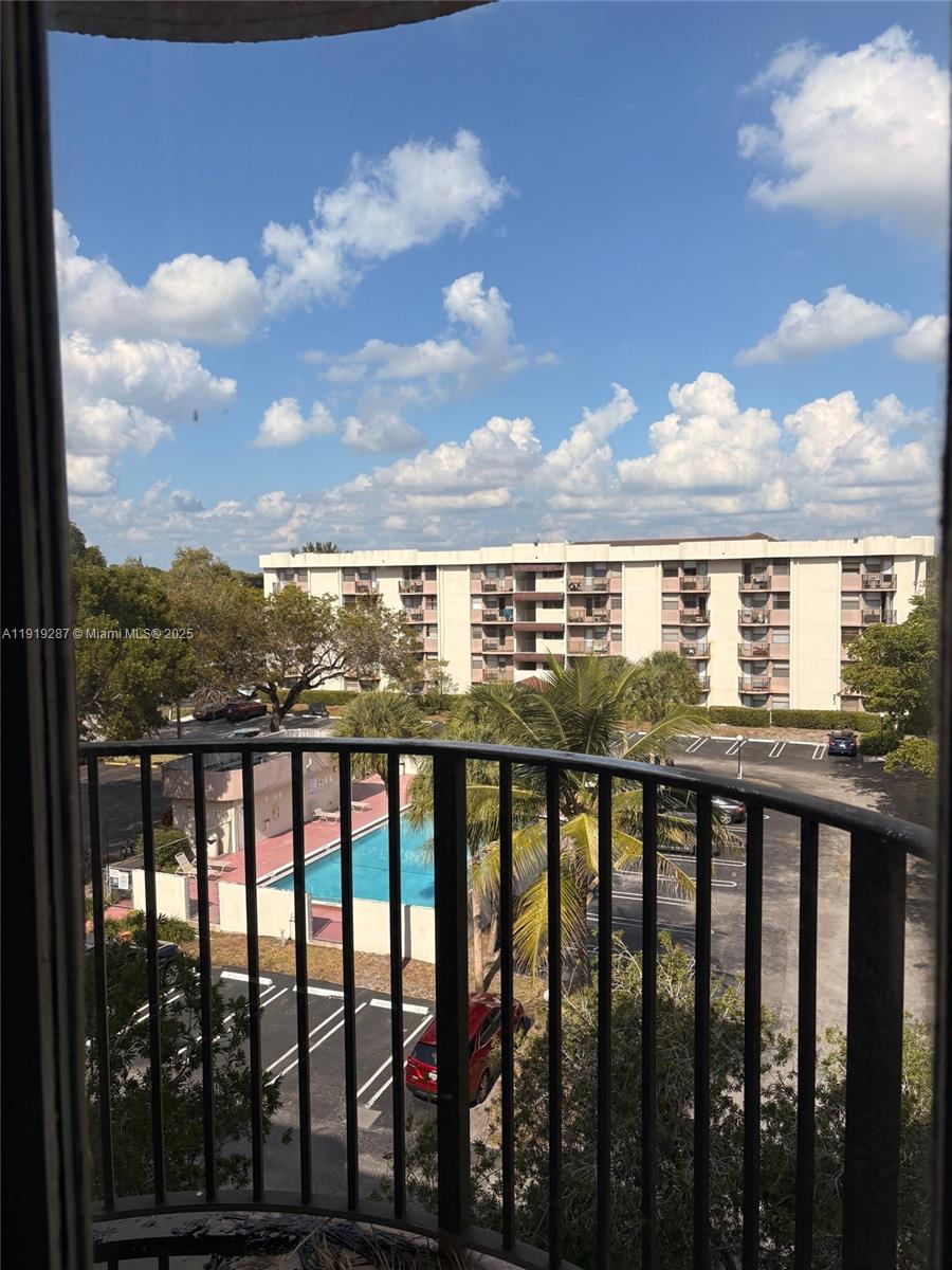 CORAL SPRINGS TOWER CLUB - Residential Lease