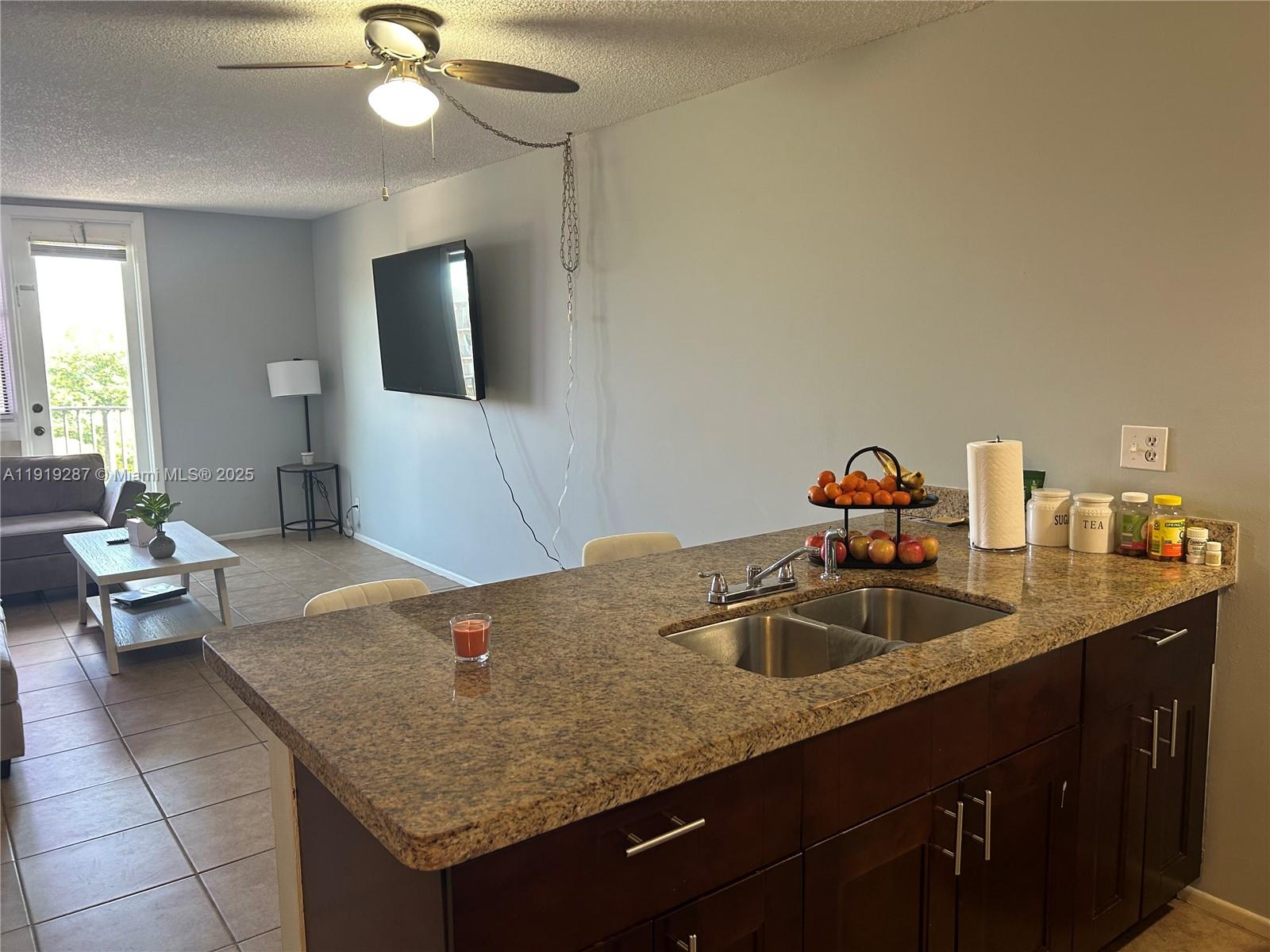 CORAL SPRINGS TOWER CLUB - Residential Lease
