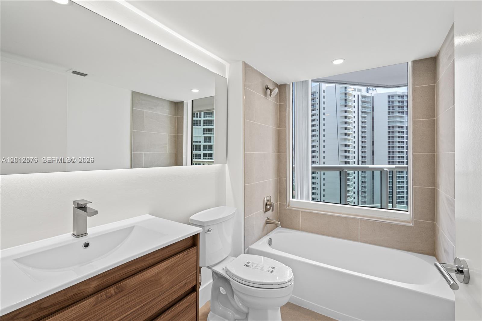 21055 Yacht Club Dr 1903